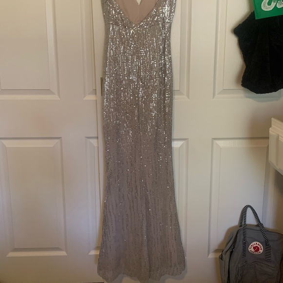 PROM DRESS - Picture 4 of 5